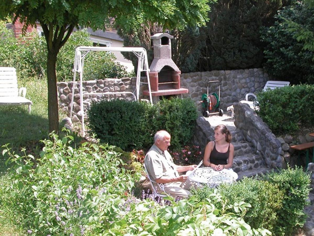 Apartamento Schloesschen Im Weinberg Meersburg Exterior foto